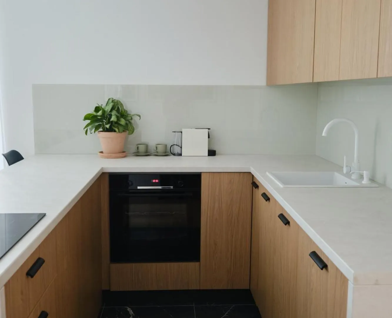 Brown I One Bedroom Apartment I One Cotroceni Park Bukarest